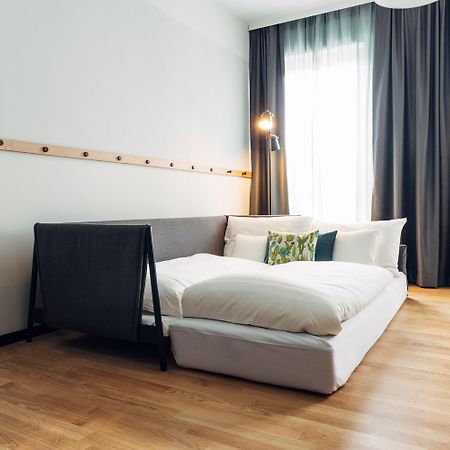 Harry'S Home Berlin-Moabit Hotel & Apartments Exteriör bild
